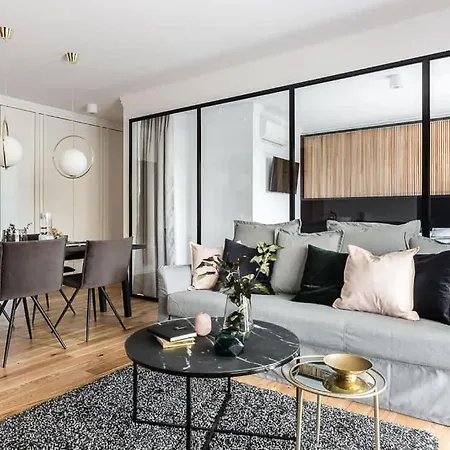 Elegancki I Stylowy W Gdansku Z Klimatyzacja, Wanna I Parkingiem By Renters Apartamento *