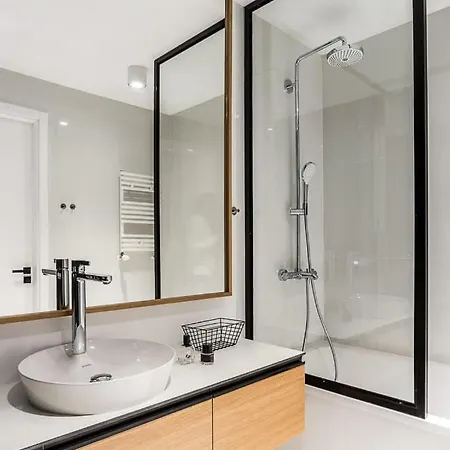 Apartament Elegancki I Stylowy W Gdańsku Z Klimatyzacją, Wanną I Parkingiem By Renters