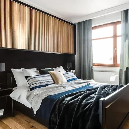 Elegancki I Stylowy W Gdansku Z Klimatyzacja, Wanna I Parkingiem By Renters