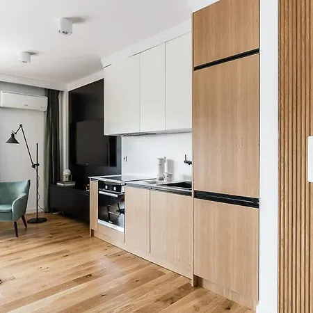 Elegancki I Stylowy W Gdansku Z Klimatyzacja, Wanna I Parkingiem By Renters