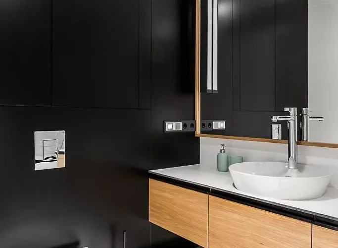 Elegancki I Stylowy W Gdansku Z Klimatyzacja, Wanna I Parkingiem By Renters Appartamento *